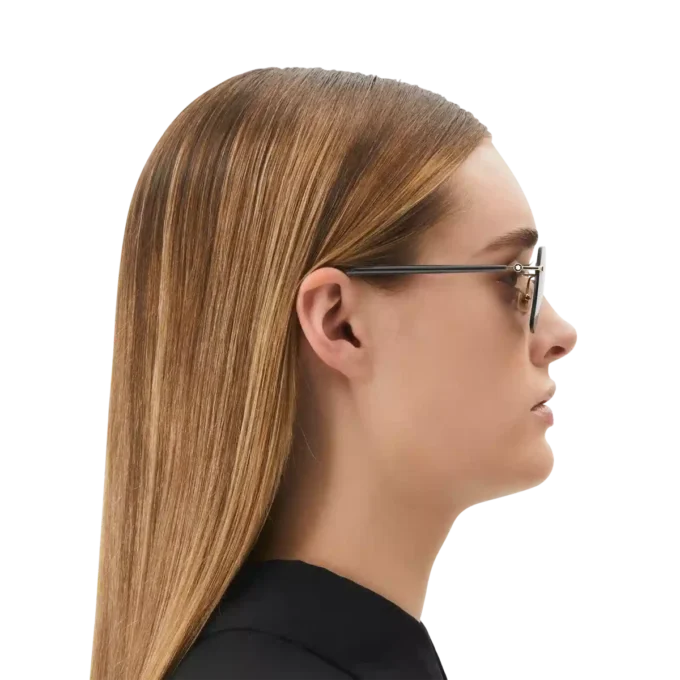 Lunettes de soleil carrées avec monture métallique dorée