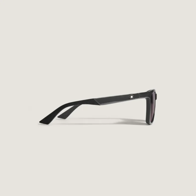 Lunettes de soleil carrées à monture noire injectée