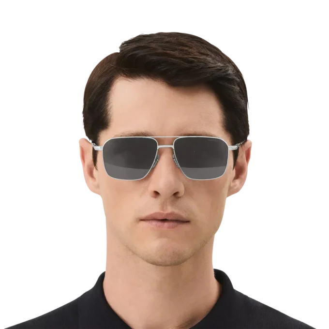 Lunettes de soleil rectangulaires avec monture en métal argenté