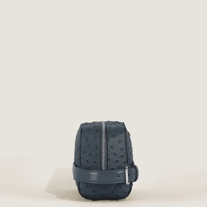 Pochette de toilette en cuir gaufré autruche