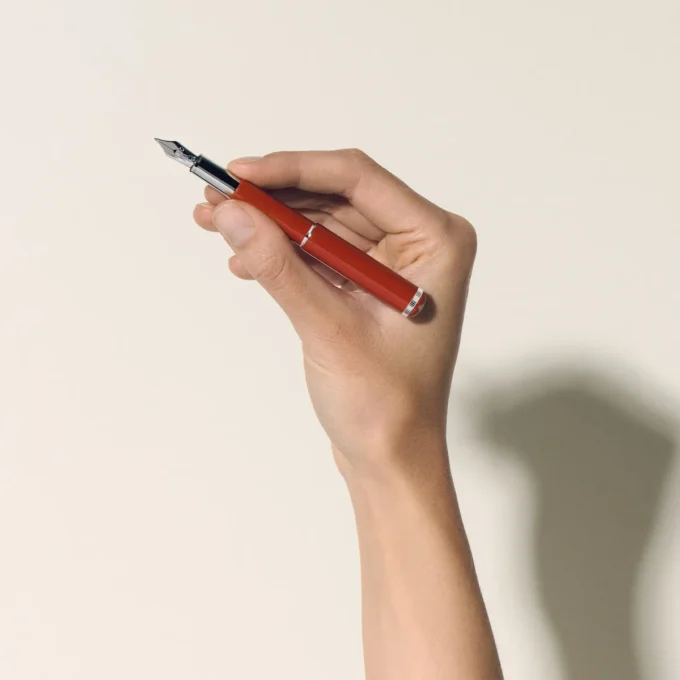 Stylo plume Montblanc Heritage Rouge et Noir « Baby » Édition spéciale couleur corail M